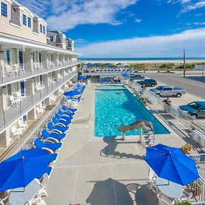 Fleur De Lis Beach Motel